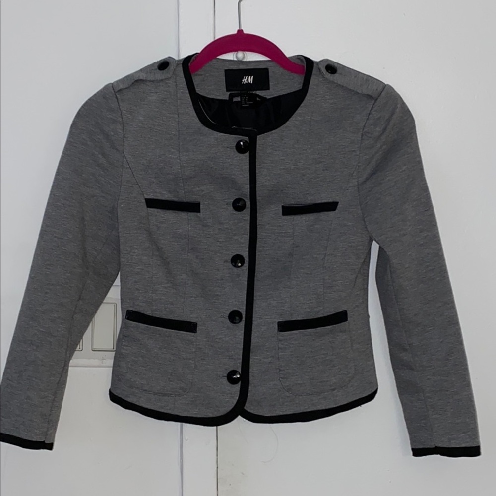 Gray jacket - Picture 2 of 3